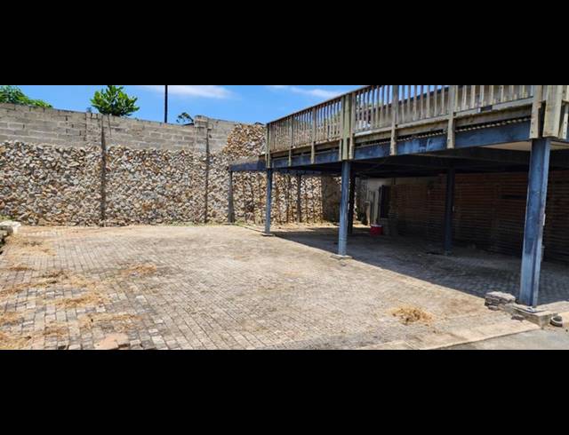BUSINESS FOR SALE IN TONGAAT CENTRAL